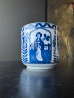 Oud Kopje China lange lijs, Ophalen of Verzenden, Zo goed als nieuw, Rond, Minder dan 25 cm