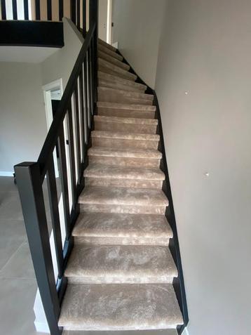 trap stoffering/trappen bekleden/tapijt/stoffering/kort term beschikbaar voor biedingen