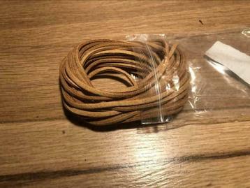 Imitatie suède veter 3 mm x 1,5 mm circa 100 meters 5 kleur beschikbaar voor biedingen