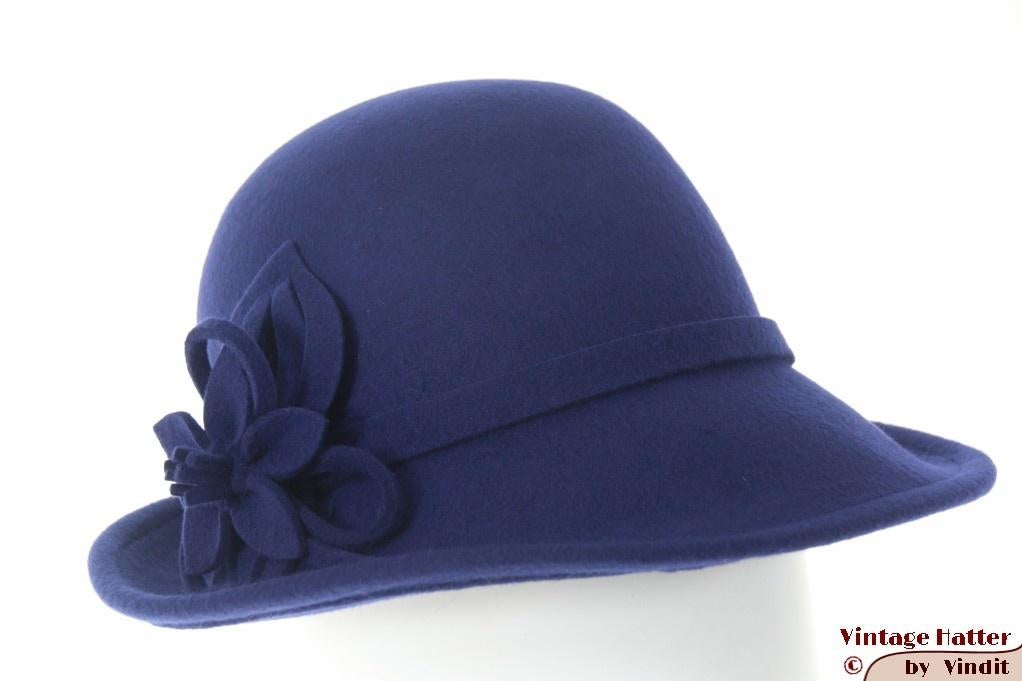 Dames dophoed Hawkins blauw vilt met vilten bloem 55-57 new, Kleding | Dames, Hoeden en Petten, Hoed, Hawkins, Nieuw, One size fits all