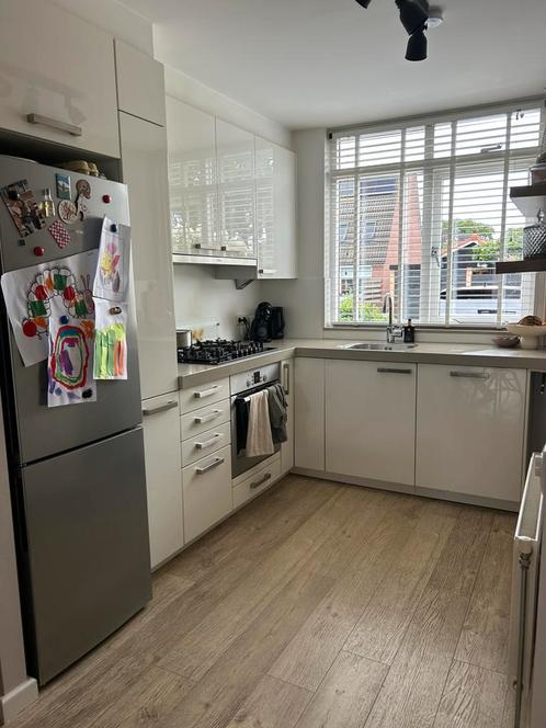 Witte keuken gratis, Huis en Inrichting, Keuken | Complete keukens, Gebruikt, Hoekkeuken, Wit, Ophalen