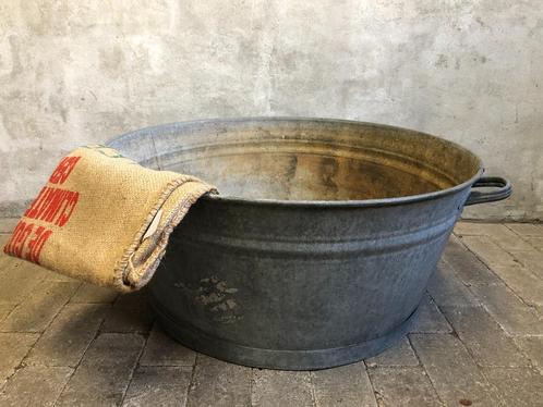 Lente! Grote zinken teil met handvatten | doorsnede 78 cm, Tuin en Terras, Bloembakken en Plantenbakken, Gebruikt, Metaal, Binnen