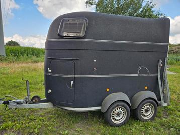 Böckmann 2-paardstrailer uit 2008. beschikbaar voor biedingen