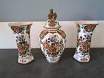Delfts polychroom porseleinen 3-delig kaststel, Antiek en Kunst, Antiek | Porselein, Ophalen