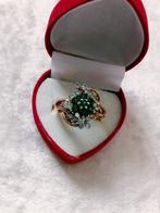 Mooie Goud Doublé Ring met Swarovski Kristallen - Groene Blo, Sieraden, Tassen en Uiterlijk, Antieke sieraden, Verzenden, Overige materialen