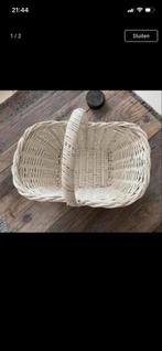 Mooie witte mand, Mand, Ophalen of Verzenden, Zo goed als nieuw, Riet