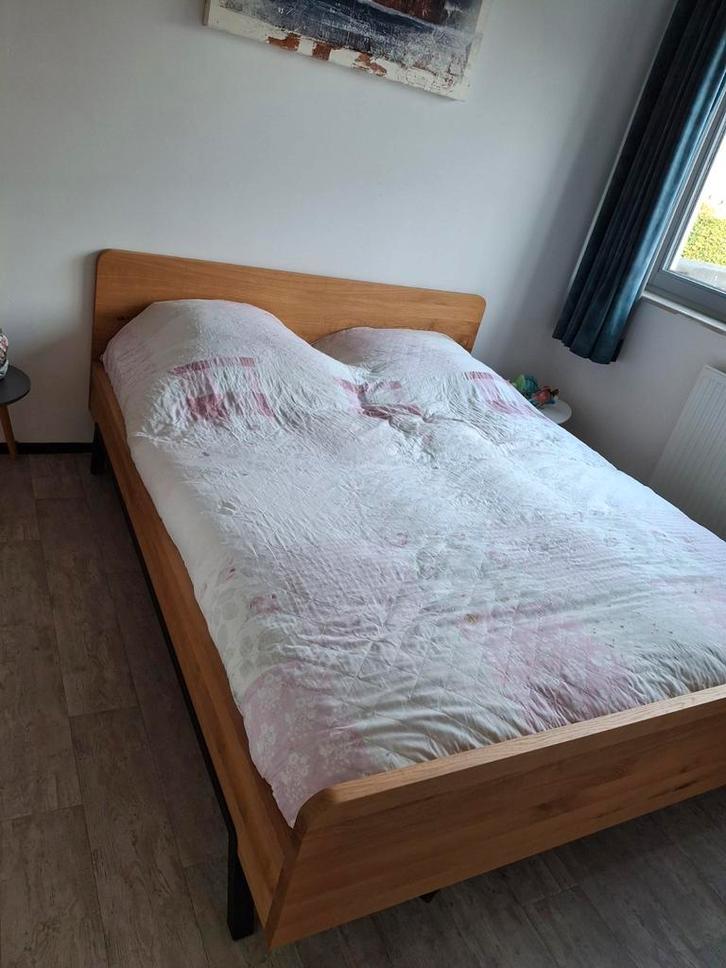 Houten Tweepersoonsbed 160 x 200 compleet, Huis en Inrichting, Slaapkamer | Bedden, Zo goed als nieuw, Tweepersoons, 160 cm, 200 cm