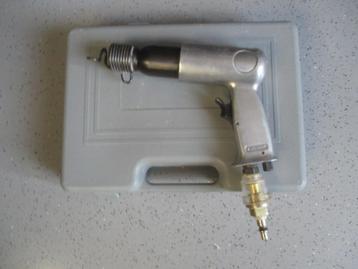 hakhamer/hakbeitel op compressorlucht*decoupeerzaag AEG* beschikbaar voor biedingen