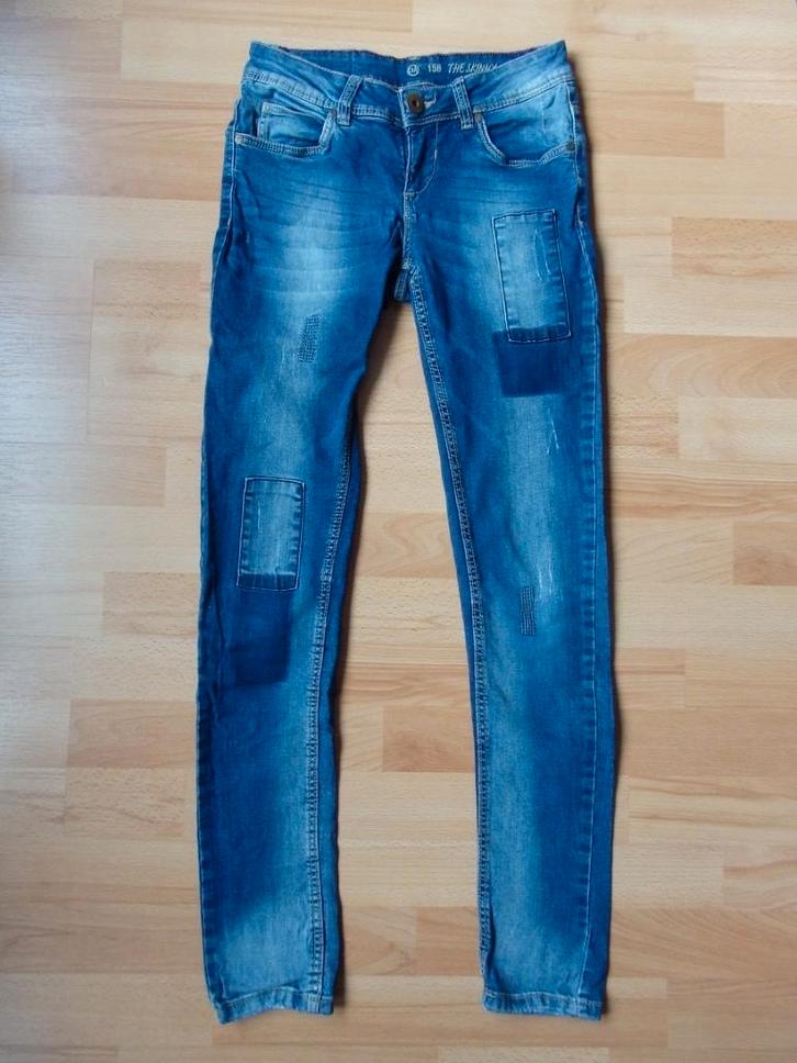 Spijkerbroek van C&A voor een smal meisje maat 158, Kinderen en Baby's, Kinderkleding | Maat 158, Gebruikt, Meisje, Broek, Ophalen