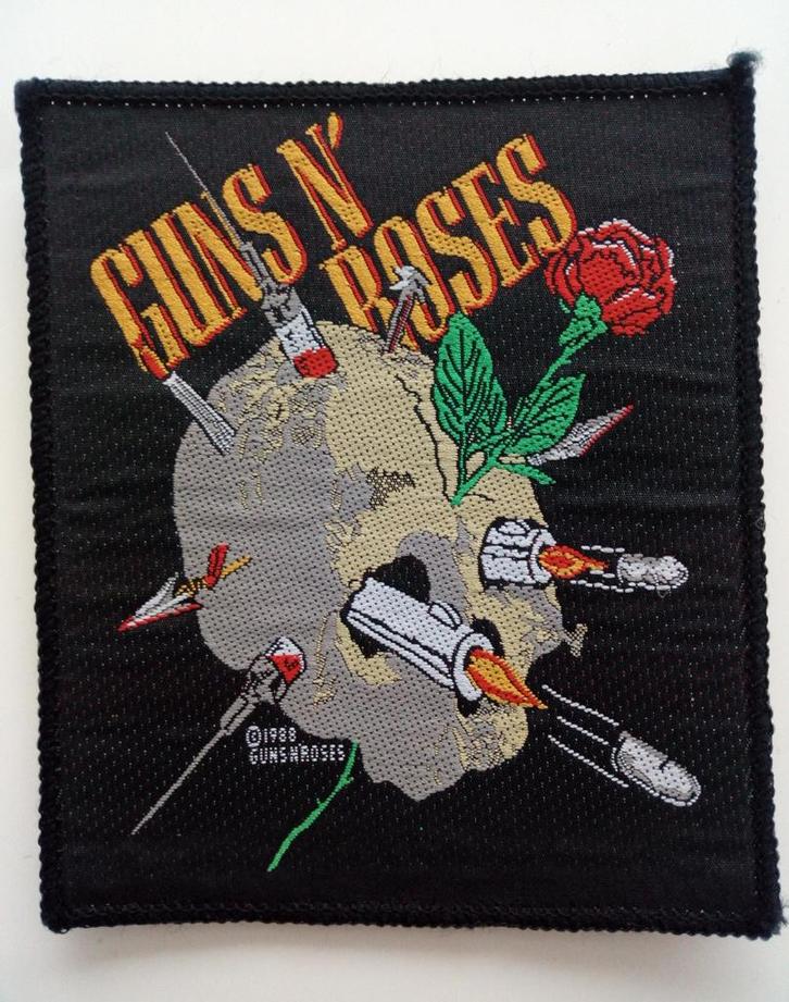 Guns N' Roses zeer mooie vintage 1988 patch 58 nieuw 9.5x11, Verzamelen, Muziek, Artiesten en Beroemdheden, Nieuw, Kleding, Verzenden
