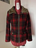 Geruite winterjas, Ophalen of Verzenden, Zo goed als nieuw, Maat 36 (S), Rood
