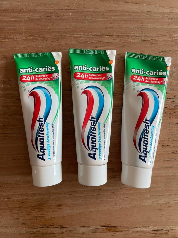 3 tubes Aquafrsh tandpasta; nieuw!, Sieraden, Tassen en Uiterlijk, Uiterlijk | Mondverzorging, Nieuw, Tandpasta, Ophalen of Verzenden