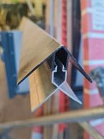 Aluminium hoekprofiel 22 mm, lengte 5550 mm, Ophalen, Overige materialen, Overige typen, Zo goed als nieuw
