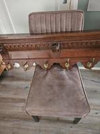 Antieke kapstok., Ophalen