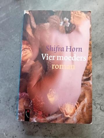 Stephen Horn - Vier moeders beschikbaar voor biedingen