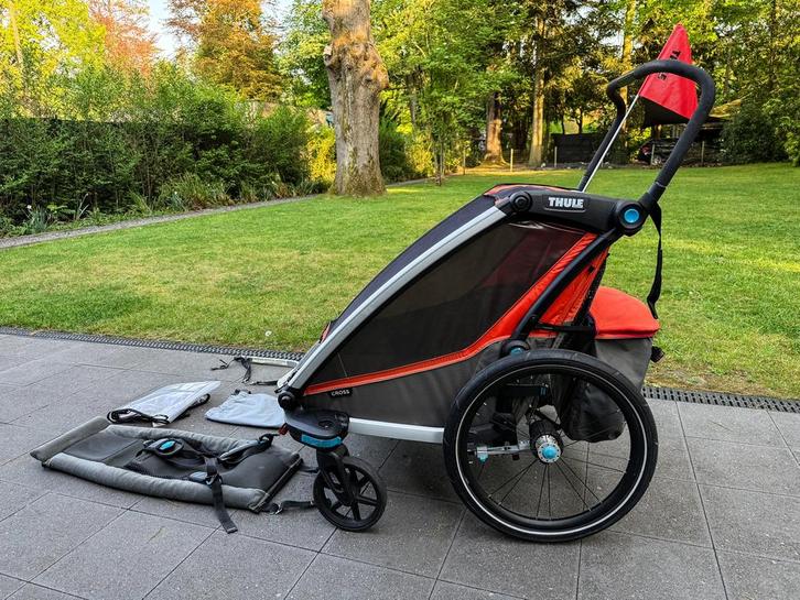 Thule Chariot Cross fietskar / wandelkar, Fietsen en Brommers, Fietsaccessoires | Aanhangers en Karren, Zo goed als nieuw, Kinderkar