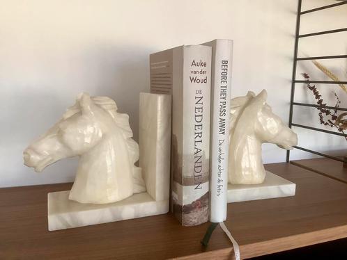 Twee vorse zware onyx / marmeren boekensteunen, Antiek en Kunst, Kunst | Beelden en Houtsnijwerken, Ophalen of Verzenden
