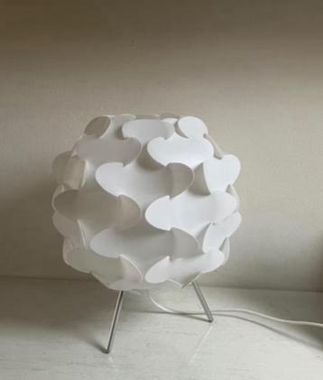 2x IKEA Fillstra plastic design tafellamp 