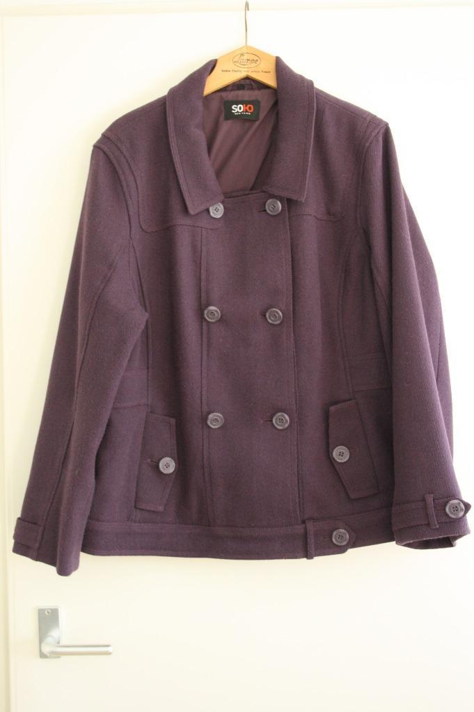 Paarse jas maat 46/48 van SoHo, Kleding | Dames, Jassen | Winter, Gedragen, Maat 46/48 (XL) of groter, Paars, Ophalen of Verzenden