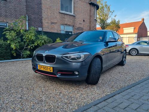 BMW 1-Serie (F20) 2.0 116D 5DR 2014 Grijs, Auto's, BMW, Particulier, 1-Serie, ABS, Achteruitrijcamera, Airbags, Airconditioning