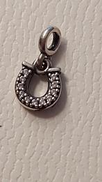 Originele Pandora Essence/Me mini bedel hoefijzer zirkonia's, Pandora, Ophalen of Verzenden, Zo goed als nieuw, 1 bedel