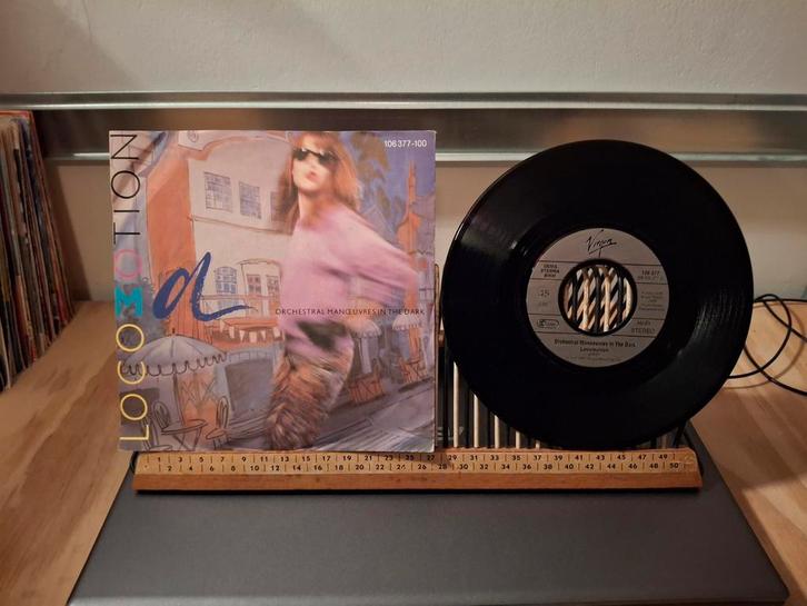 Orchestral Manoeuvres in the Dark - Locomotion(855) 1 euro, Cd's en Dvd's, Vinyl | Overige Vinyl, Zo goed als nieuw, Overige formaten