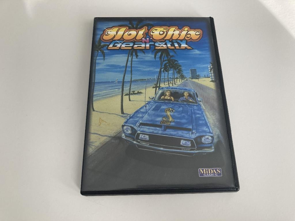 Hot Chix n Gear Stix - Midas Games Pc Game, 1 speler, Racen en Vliegen, Ophalen of Verzenden, Zo goed als nieuw