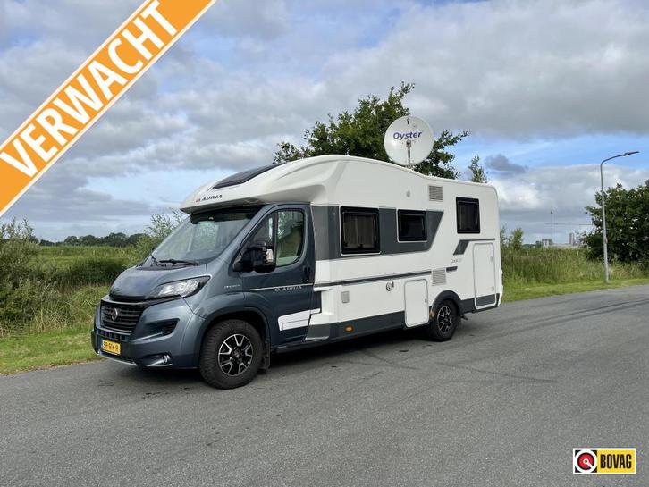 Adria Coral Plus 600 SL, Caravans en Kamperen, Campers, tot en met 3, Adria, Diesel, Automaat, Halve Treinzit, Cassettetoilet