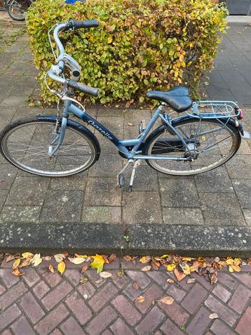 Blauwe stadsfiets - Batavus beschikbaar voor biedingen