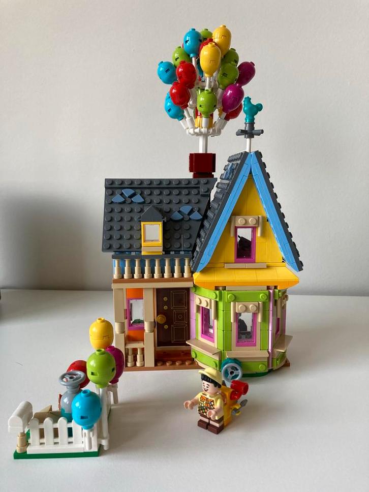 Lego UP! Huis met Carl en ballonnen, Kinderen en Baby's, Speelgoed | Duplo en Lego, Zo goed als nieuw, Lego, Complete set, Ophalen of Verzenden