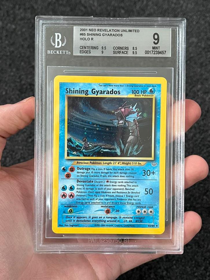 Pokémon BGS 9 Shining Gyarados #65 Neo revelation, Hobby en Vrije tijd, Verzamelkaartspellen | Pokémon, Zo goed als nieuw, Losse kaart