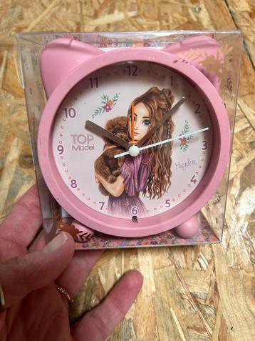 Wekker topmodel beschikbaar voor biedingen