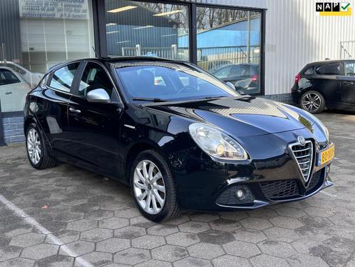 Alfa Romeo Giulietta 1.4 T Distinctive*Airco*Navigatie*, Auto's, Alfa Romeo, Te koop, Giulietta, ABS, Airbags, Airconditioning