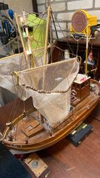 Vissers boot, Hobby en Vrije tijd, Modelbouw | Boten en Schepen, Ophalen of Verzenden, Zo goed als nieuw, Overige merken