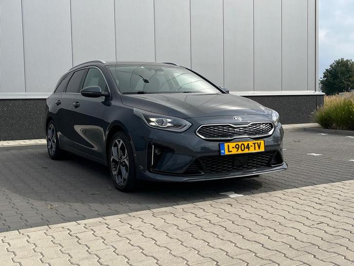 Zeer nette dealeronderhouden Kia Ceed 1.6 plug-in hybride, Auto's, Kia, Particulier, ABS, Achteruitrijcamera, Adaptieve lichten
