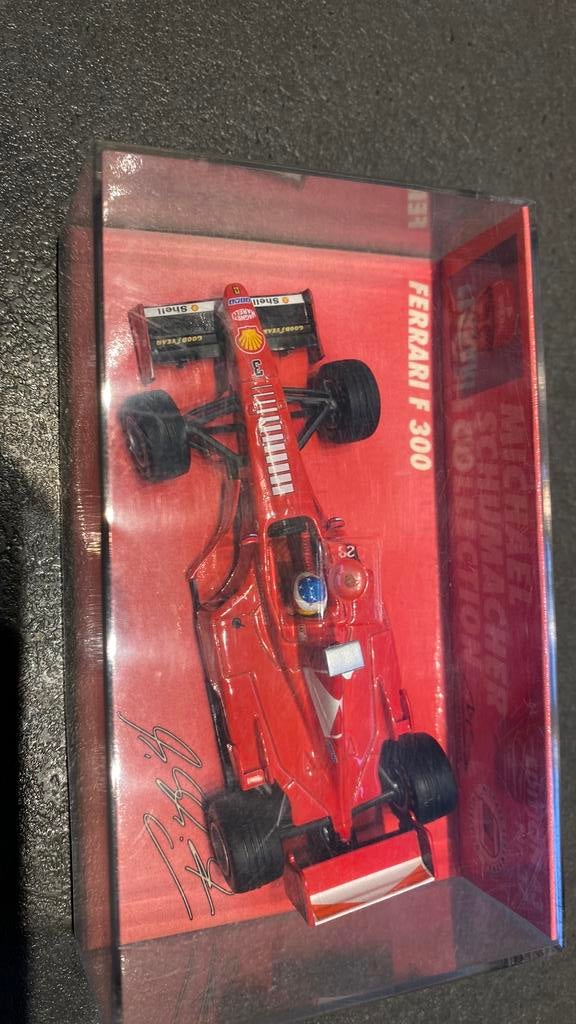 Ferrari F300 1:43 Michael Schumacher, Ophalen, Gebruikt, Auto, MiniChamps