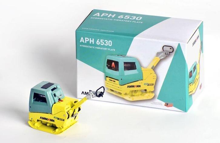 Amman APH 6530 Trilplaat, Hobby en Vrije tijd, Modelauto's | 1:32, Nieuw, Tractor of Landbouw, Overige merken, Ophalen of Verzenden