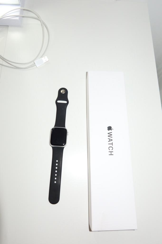 Apple Watch SE 40mm – Silver Aluminium – compleet in doos, Ophalen, Hartslag, IOS, Zo goed als nieuw