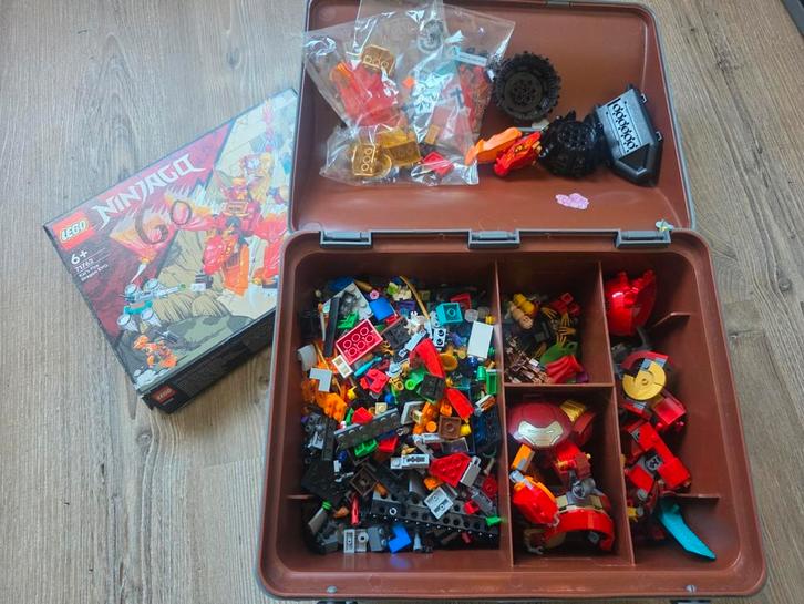 Leuke schatkist met veel Lego! Marvel, Ninjago, etc, Kinderen en Baby's, Speelgoed | Duplo en Lego, Zo goed als nieuw, Ophalen of Verzenden