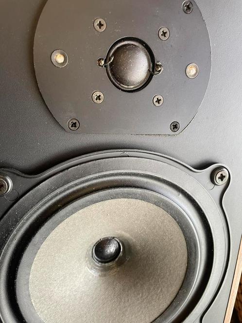 Bowers and Wilkins B&W DM 10, Audio, Tv en Foto, Luidsprekers, Zo goed als nieuw, Front, Rear of Stereo speakers, 60 tot 120 watt