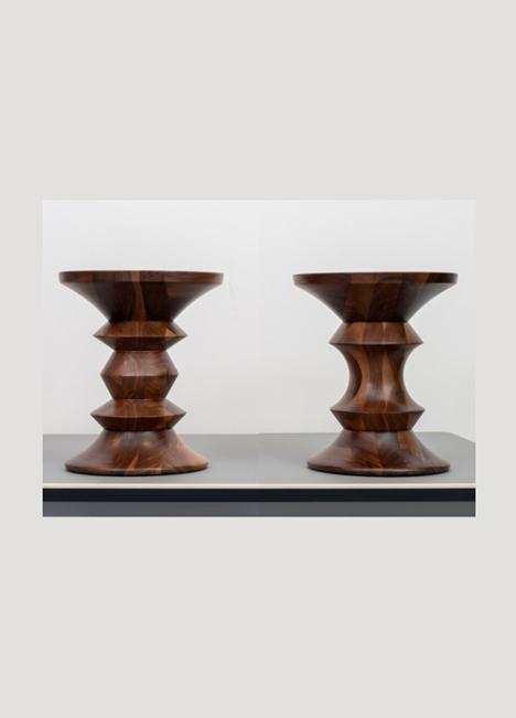 ACTIE!! 40 x Vitra Stool A en C - Amerikaans Notenhout, Huis en Inrichting, Krukjes, Nieuw, Hout, Ophalen of Verzenden