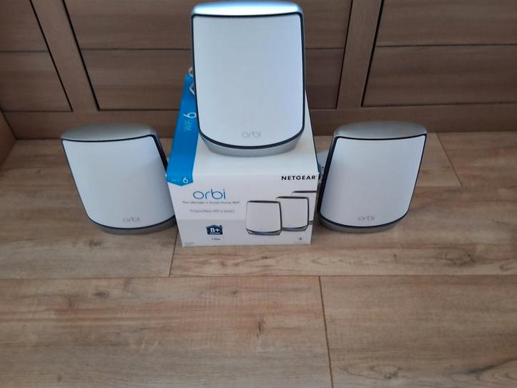 NETGEAR Orbi RBK853 WiFi 6 - 3-pack, Audio, Tv en Foto, Home Cinema-sets, Zo goed als nieuw, Overige spelers, Overige systemen