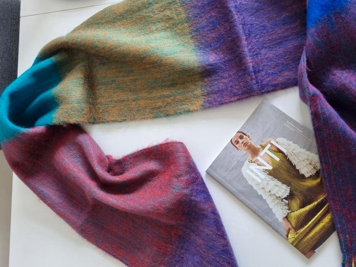 Prachtige sjaal van het merk Inti NIEUW, Kleding | Dames, Mutsen, Sjaals en Handschoenen, Nieuw, Sjaal, Ophalen of Verzenden