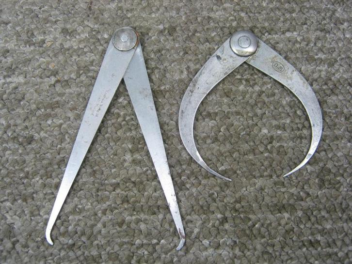 Kleine passertjes. 2 stuks. 1x Moore & Wright, Antiek en Kunst, Antiek | Gereedschap en Instrumenten, Verzenden