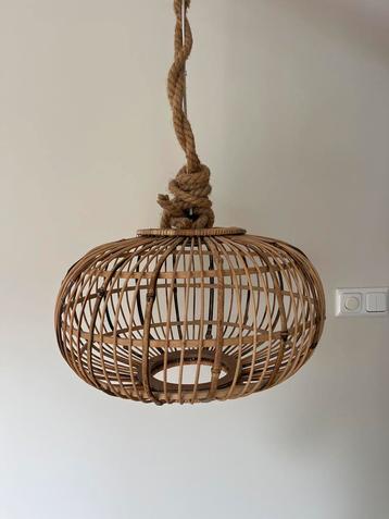 Rotan hanglamp - Natuurlijke sfeer! beschikbaar voor biedingen