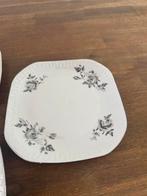 Vintage Borden met Rozenmotief, Gebruikt, Ophalen of Verzenden, Bord(en), Overige stijlen