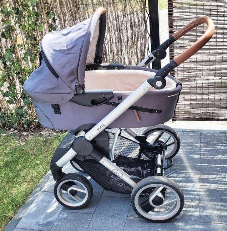 Kinderwagen Mutsy Evo Urban Nomad grijs met leerlook, Kinderen en Baby's, Kinderwagens en Combinaties, Gebruikt, Mutsy, Ophalen