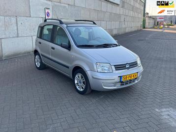 Fiat Panda 1.2 Emotion Panoramadak Airco beschikbaar voor biedingen