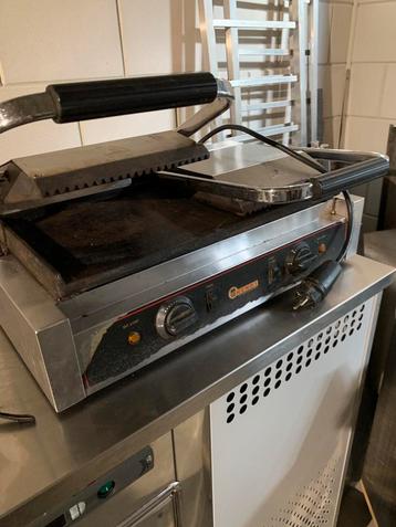 Hendi dubbele grillplaat beschikbaar voor biedingen