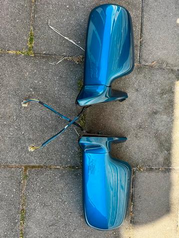 Honda crx vtec spiegels beschikbaar voor biedingen